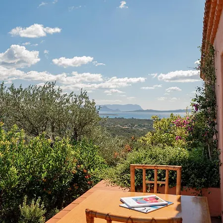 Cala Di Volpe - Casa Vista Mare E Campo Da Golf Daire Abbiadori